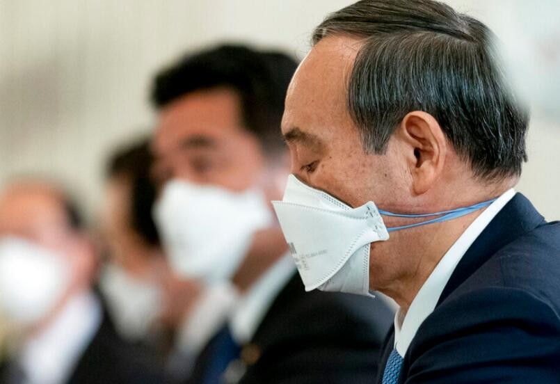 仰人鼻息的反义词是什么