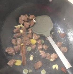 牛肉炖土豆的做法是什么