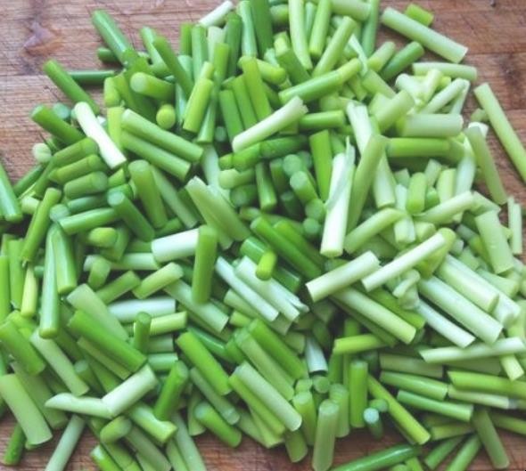 腌蒜苔的最简单做法是什么